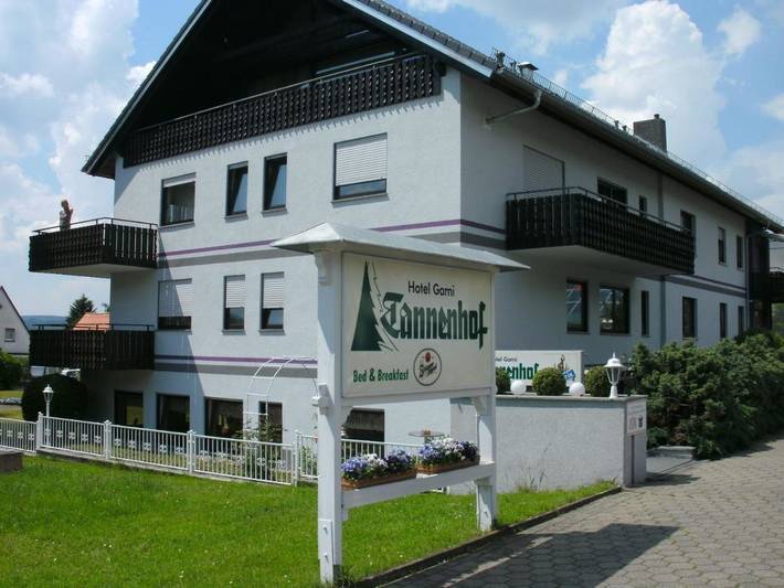 Hotel für 2 Personen, mit Balkon und Terrasse sowie Garten und Ausblick in Erlenbach am Main