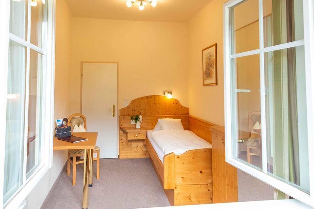 Einbettzimmer mit Frühstück - Landhotel Pacher in Obervellach, Lieser-Maltatal
