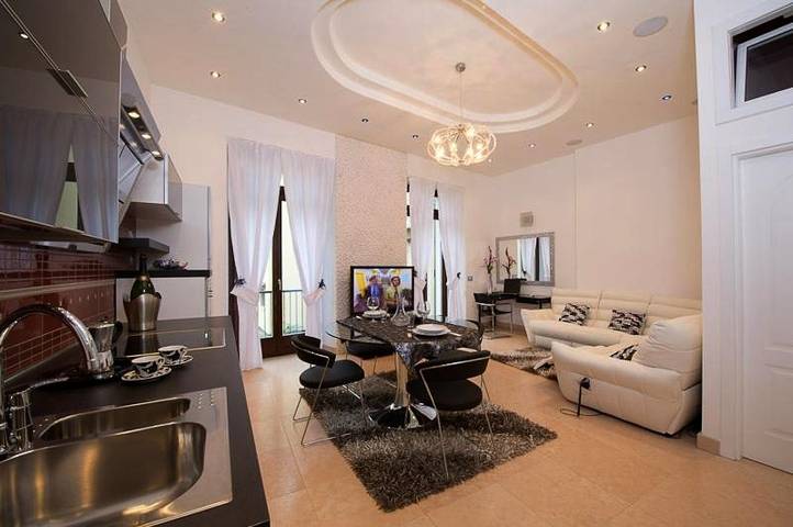 Villa for 3 people, with Balcony and Hot tub in Arco