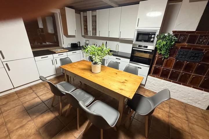 Ferienwohnung für 18 Personen, mit Garten - 1