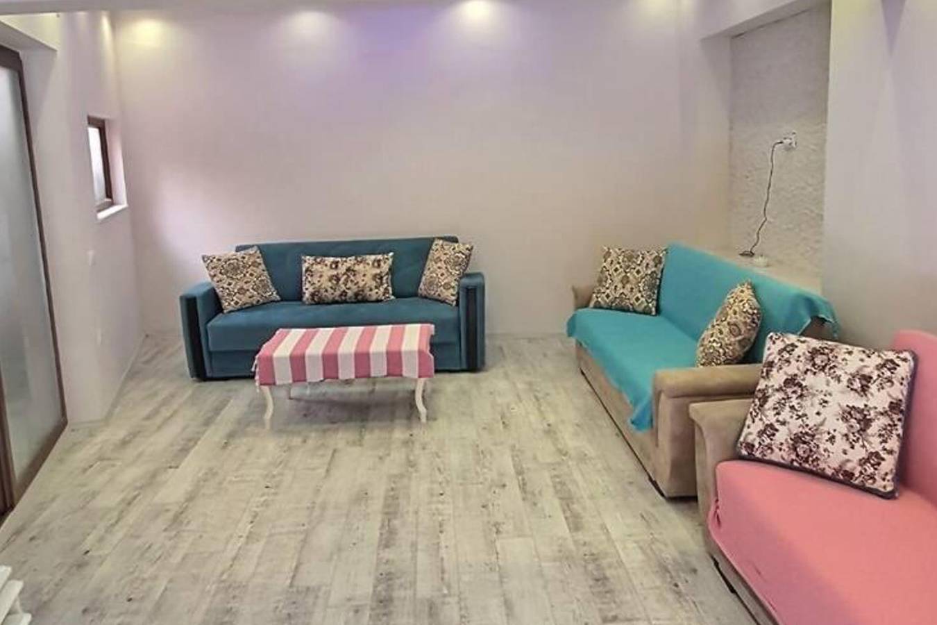 Entire holiday apartment, Central 1 Bed w Balcony, Sea Views & Roof Terrace in Alanya, Antalya Province