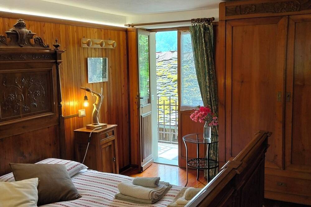 The mountain Cabin in Scopa, Walliser Alpen