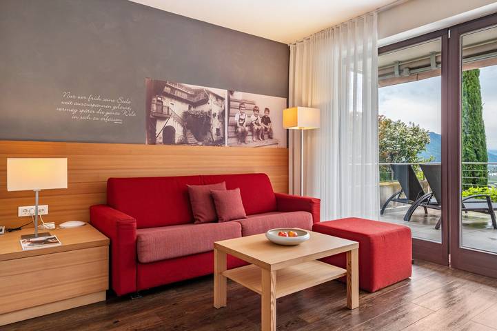 Hel lägenhet, Apartment 'Alagundis  Pyropus Familia' with Mountain View, Shared Pool and Wi-Fi in Algund, Texel Group