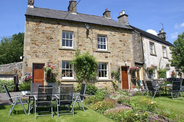 Holiday rental for 7 people, with garden in Peak District