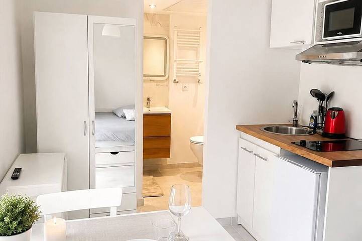 Modern cocoon in Brest Italian shower and sea in Brest, Brest und Umgebung