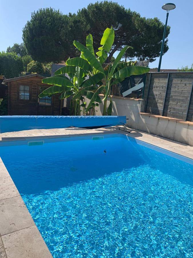 Appartement de vacances pour 2 personnes, avec vue ainsi que piscine et jardin