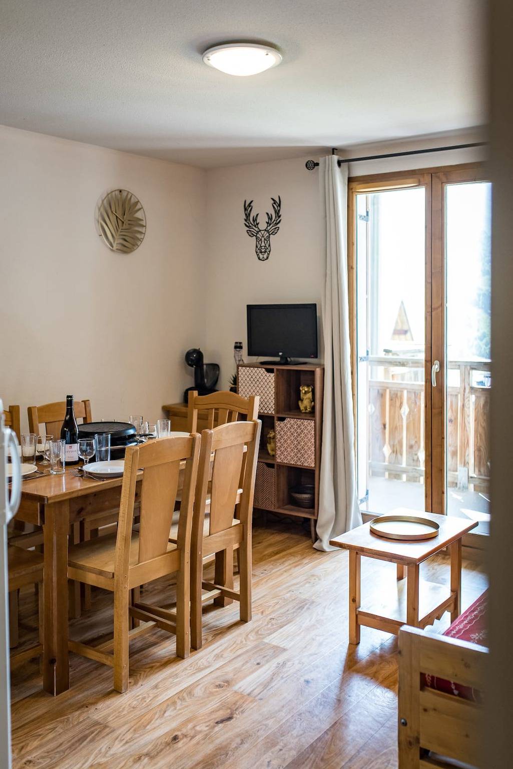Ganze Ferienwohnung, Apartment for 4 to 6 people in Albiez in Col du Mollard, Albiez-Montrond