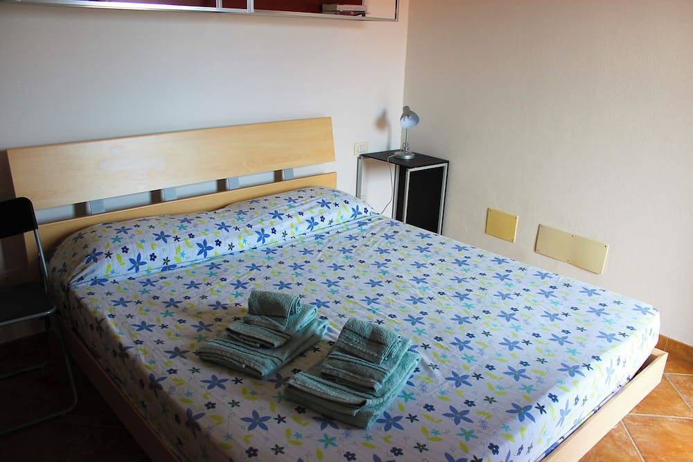 Villa In Residenz Mit Pool in Is Chillaus, Sant'Anna Arresi