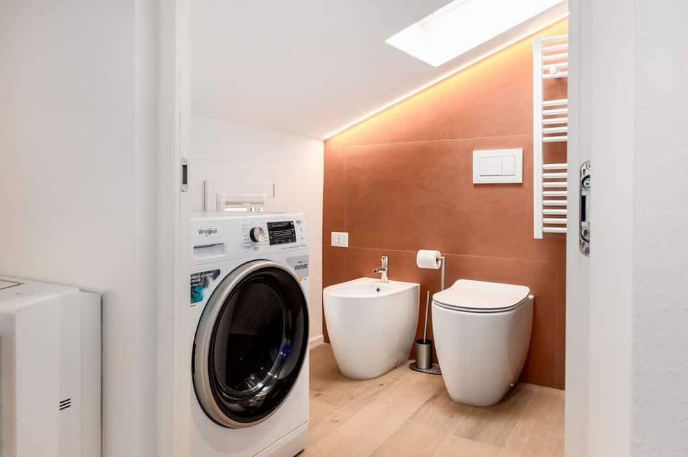 Guesthost - Comfy Studio in Modena Center in Modena, Provincia di Modena