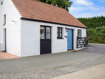 Cottage for 4 People in South-Wales, Pembrokeshire, Photo 1