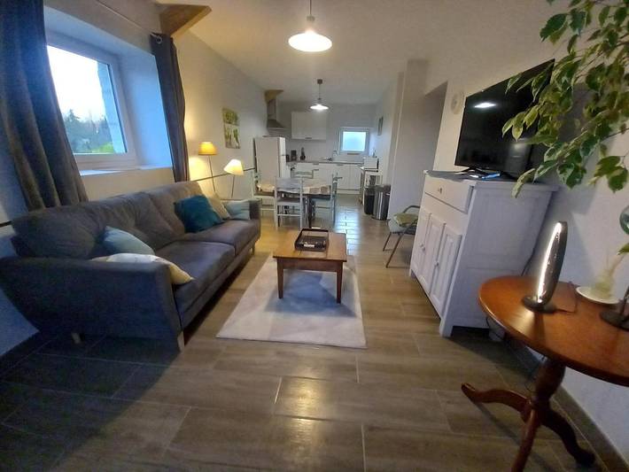 Location de vacances pour 5 personnes, avec terrasse ainsi que jardin et vue à La Chapelle-sur-Loire