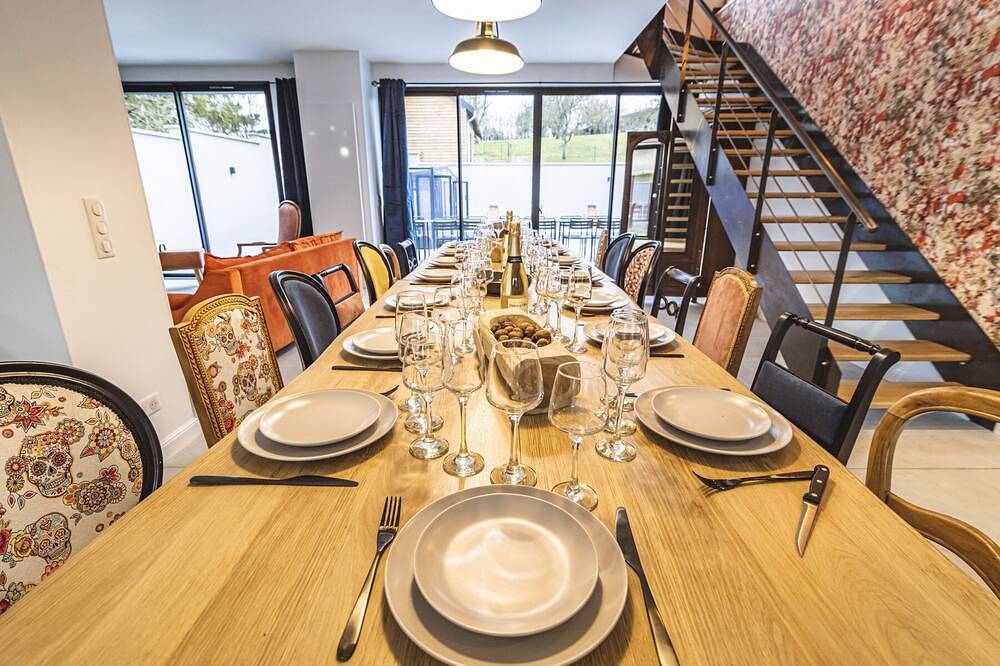 🏡 Gîte 5⭐ with heated pool - 15 people - Luxe & Nature en Ardennes in Bertoncourt, Ardenas