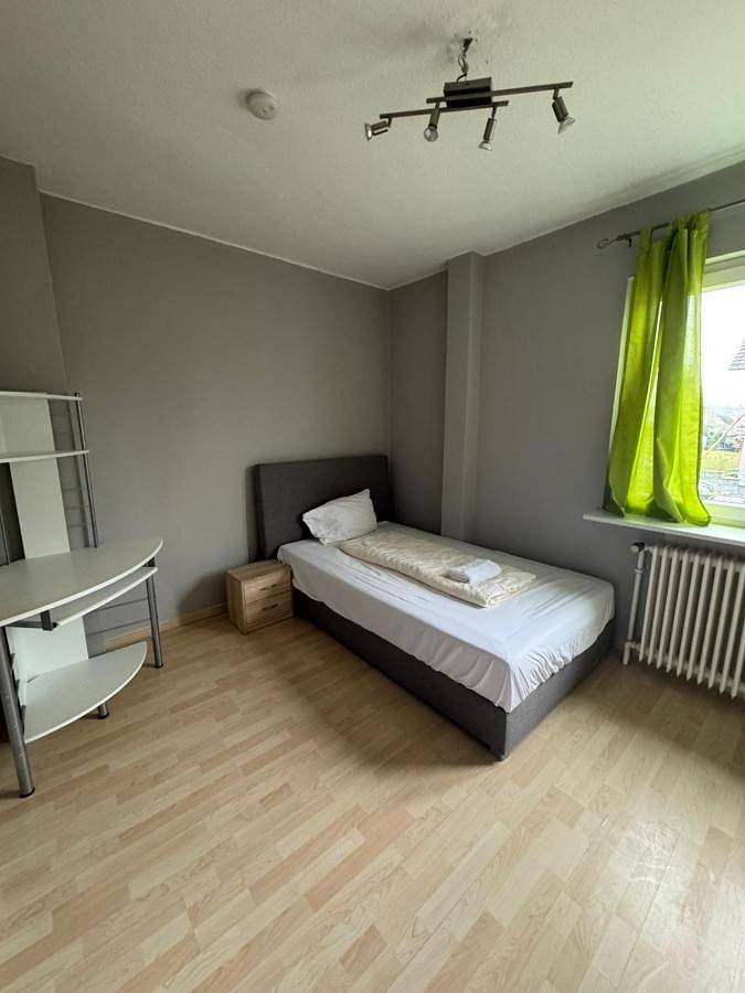 Ferienwohnung, mit Garten und Ausblick in Landstuhl - 2