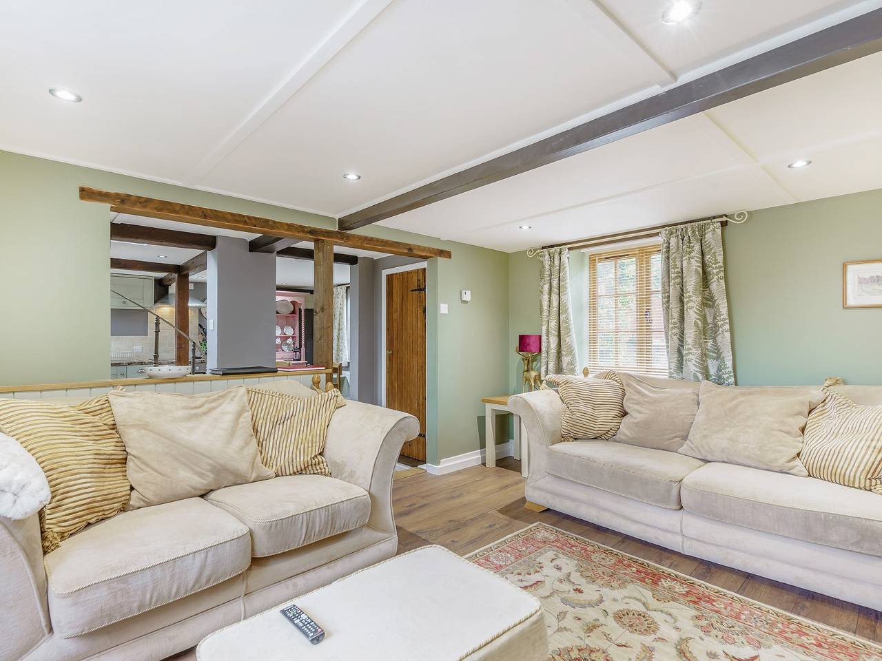 Duck Island Cottage in Ringwood, Hampshire
