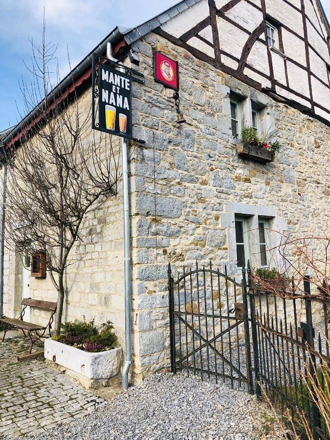 Gîte pour 2 personnes, avec terrasse ainsi que jardin et vue à Wéris - 3