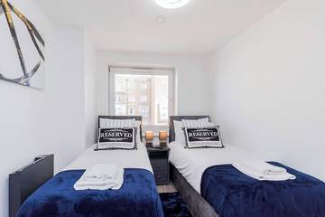 Apartment for 5 People in Basingstoke, Hampshire, Photo 3