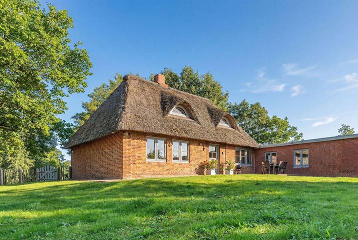 Ferienhaus für 6 Personen, mit Terrasse und Garten sowie Sauna in Uelvesbüll