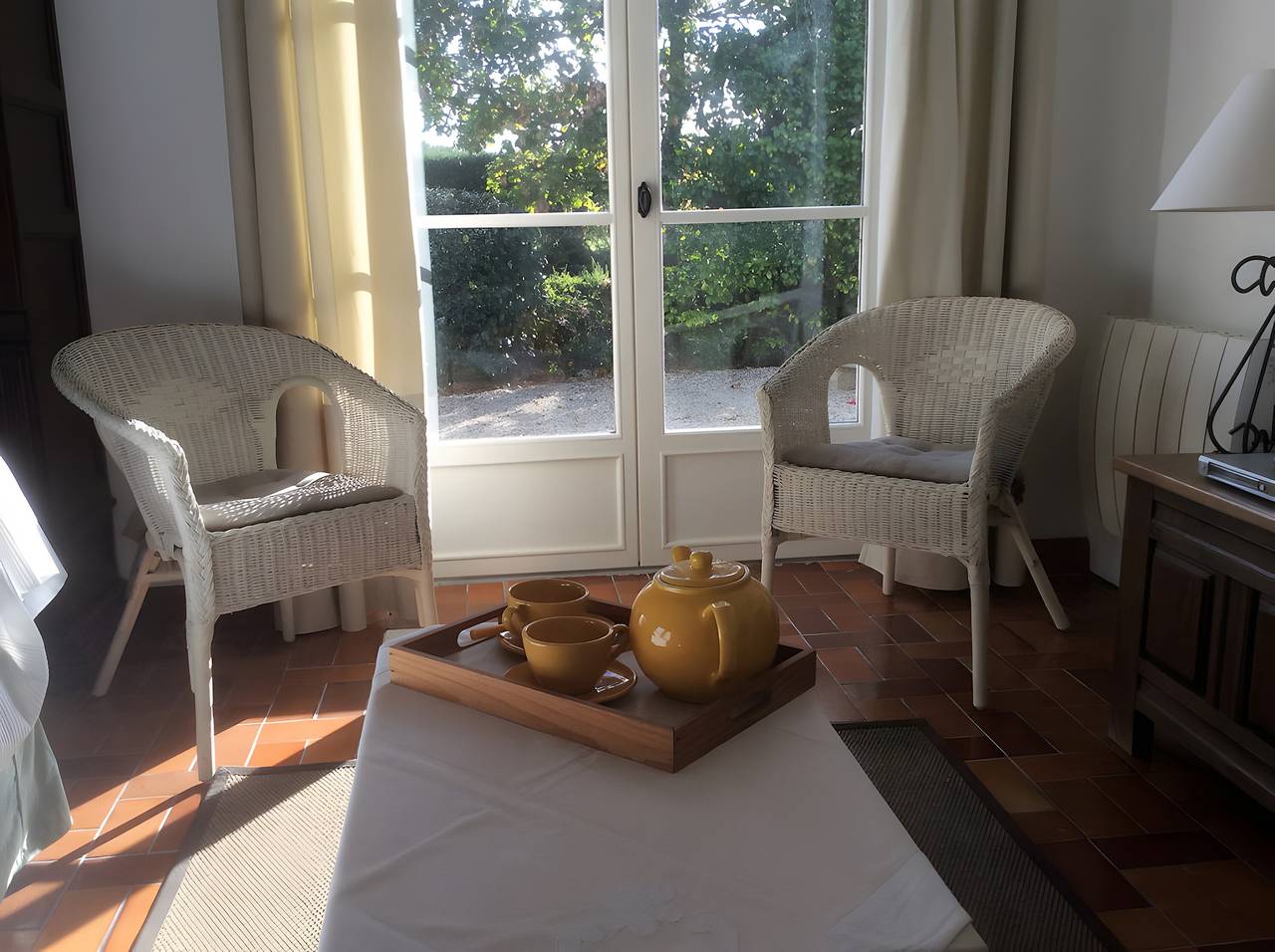 Holiday Home 'La Ville Es Anougiers' with Private Terrace, Private Garden and Wi-Fi in Ploubalay, Dinan region