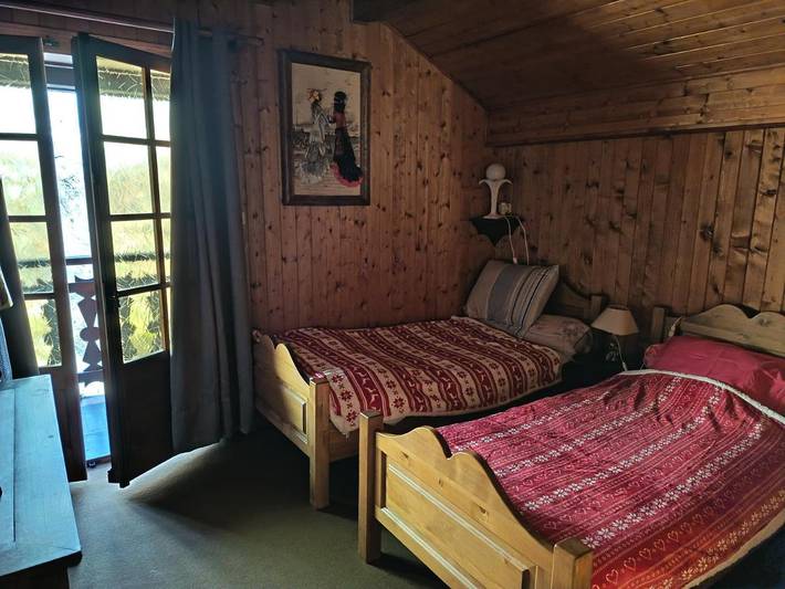 Gîte pour 6 personnes, avec vue et balcon à Châtillon-sur-Cluses