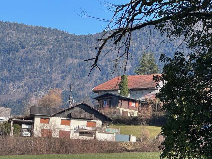 Cottage pour 2 personnes, avec vue et balcon à Saint-Offenge-Dessus