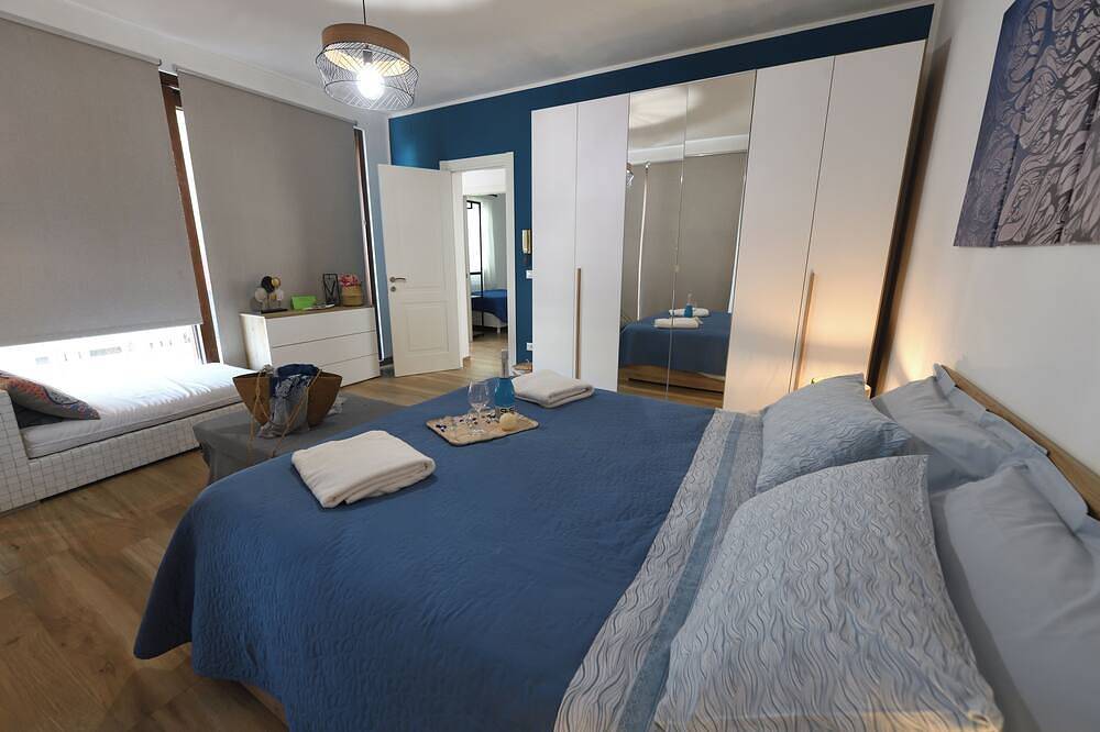 Entire apartment, Terra Sinus Beautiful Suite in Terrasini, Palermo Province