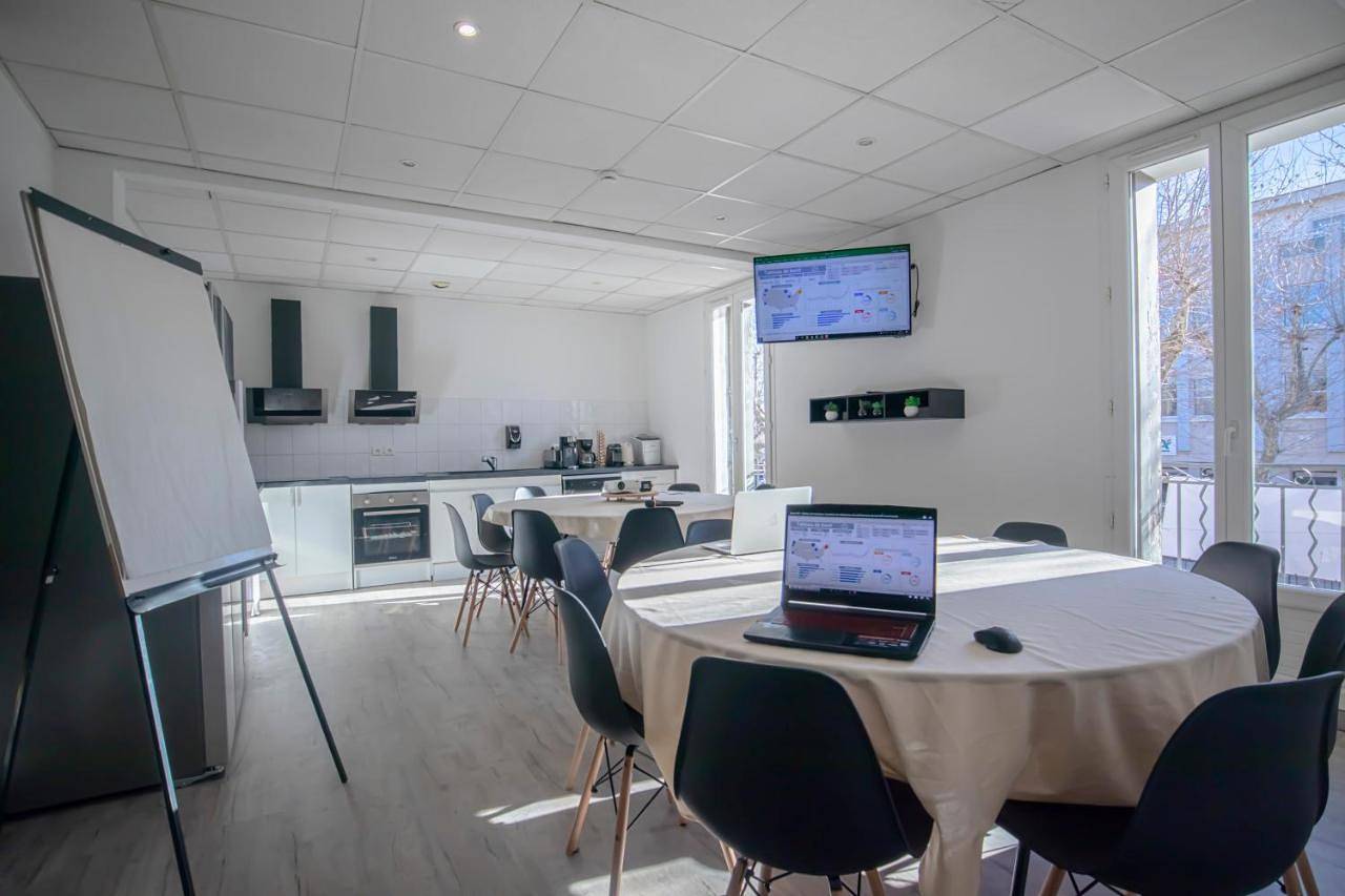 Appartement entier, Apartment in Clermont-l'Hérault, Région de Lodève
