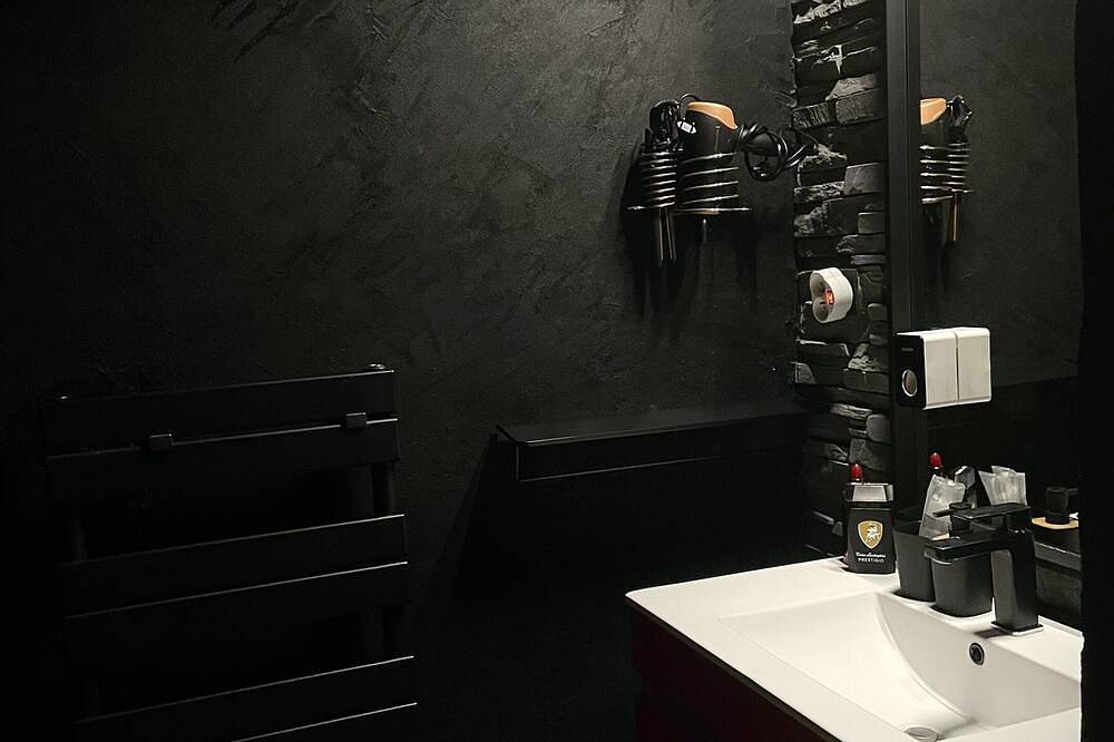 Suite-Romántico-Bañera de hidromasaje-Loft Romantique in Grenoble, Isère
