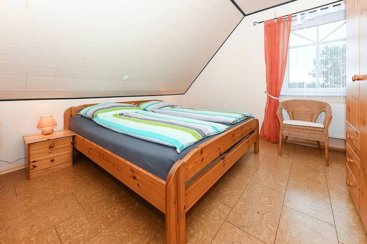 Ferienwohnung für 4 Personen, mit Garten und Balkon in Altharlingersiel - 2