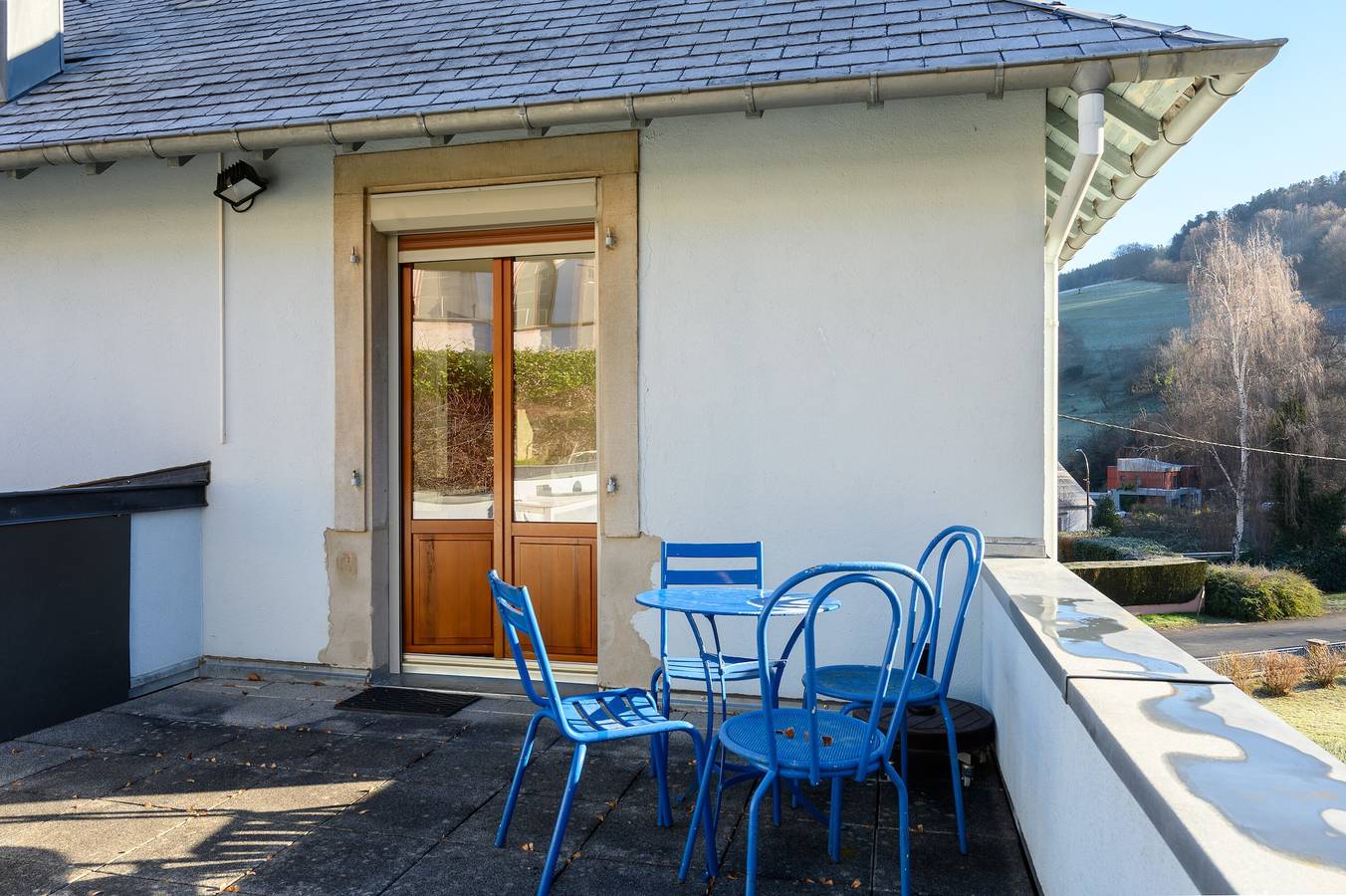 Ganze Wohnung, Apartment „Le Gîte À Mamie“ mit Bergblick, privater Terrasse und Wlan in Orbey, Regionaler Naturpark Belchen der Vogesen