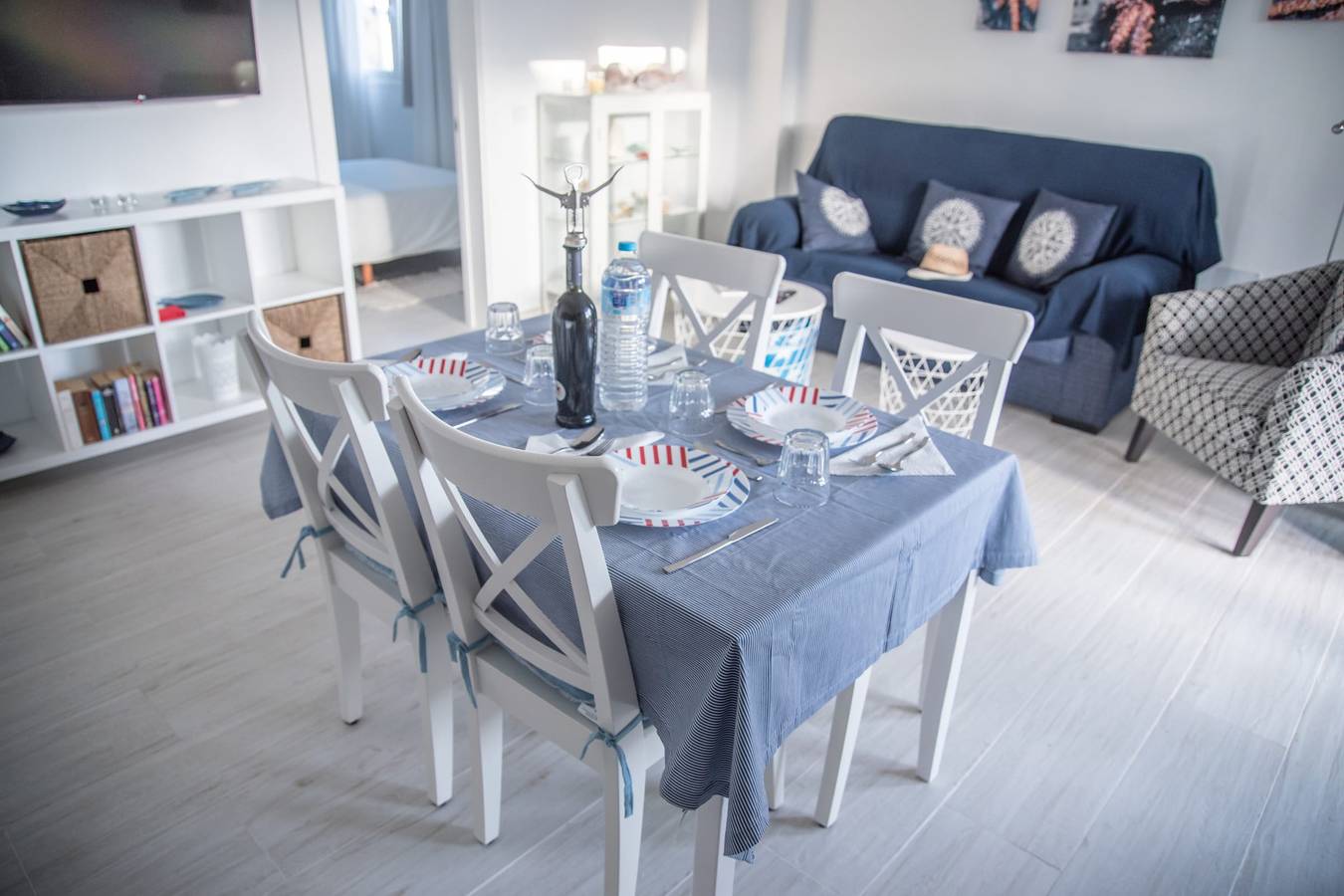 Entire apartment, Estrella De Mar 2 - with shared pool in Playa Bastián, Teguise