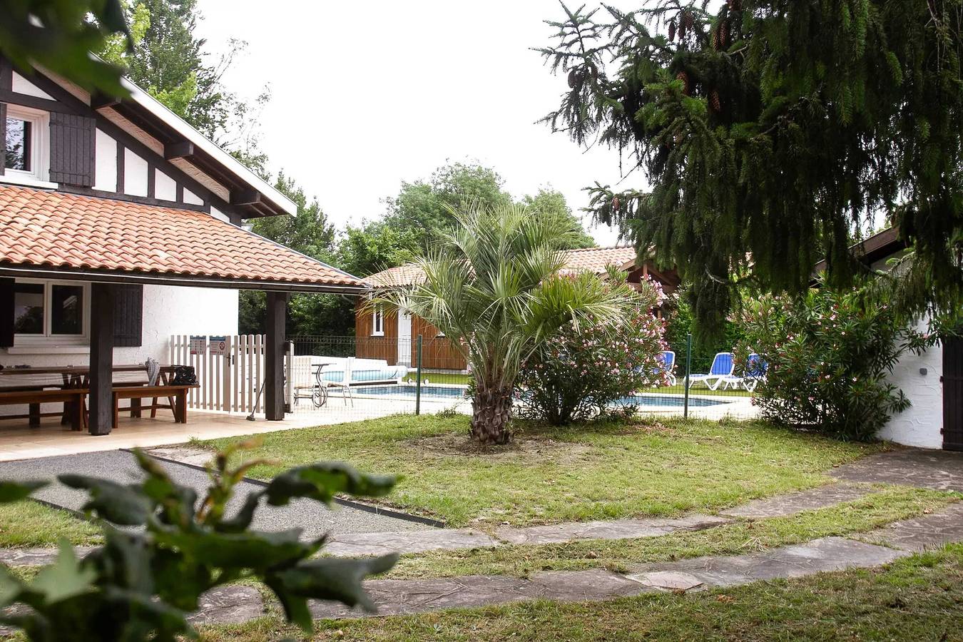 Villa spacieuse à Sainte-Eulalie-en-Born, terrasse, piscine privée in Sainte-Eulalie-en-Born, Côte d’Argent