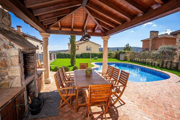 Casa rural para 14 personas, con Balcón y Terraza además de Jardín y Piscina en Pedrezuela - 4