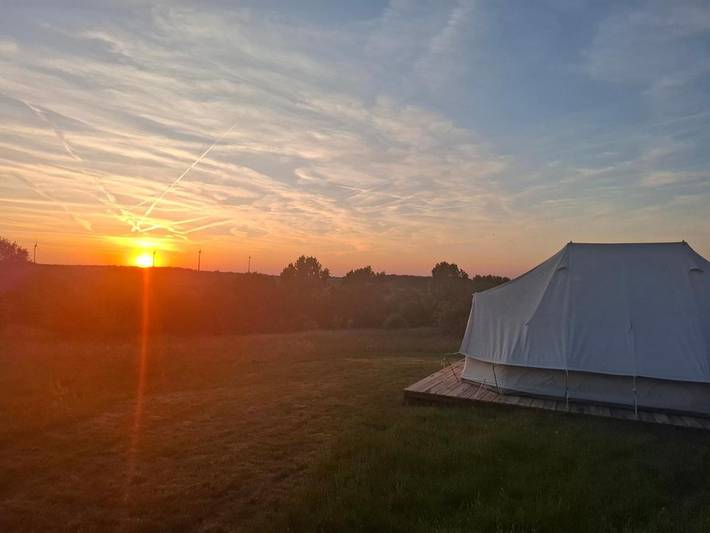 Gîte pour 4 personnes, avec Terrasse ainsi que Jardin et Vue à Fosses-la-Ville