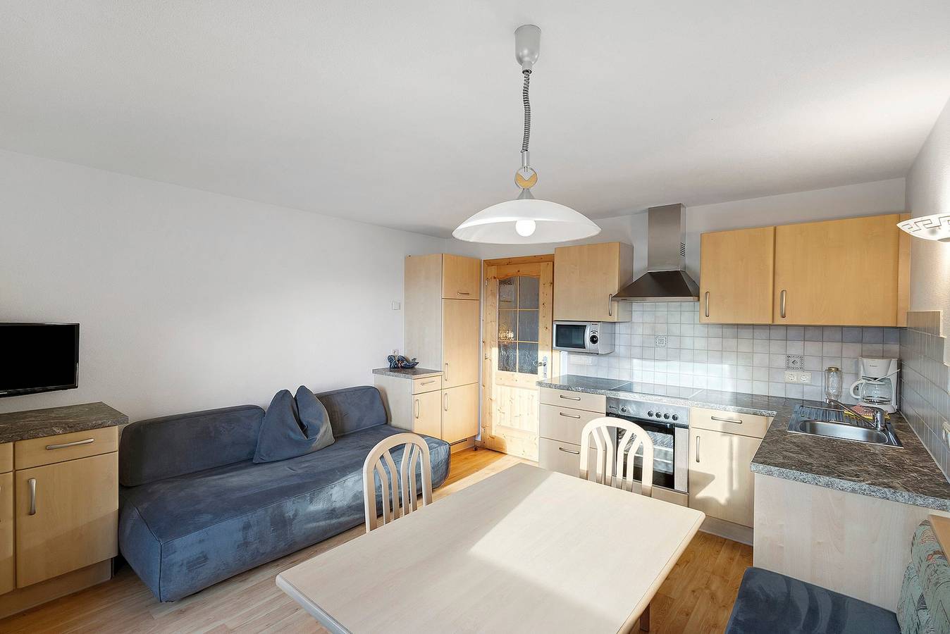 Ganze Wohnung, Apartment „Burgerhof Firmament“ mit Bergblick, Gemeinschaftsterrasse und Wlan in Villgratner Berge, Gsies