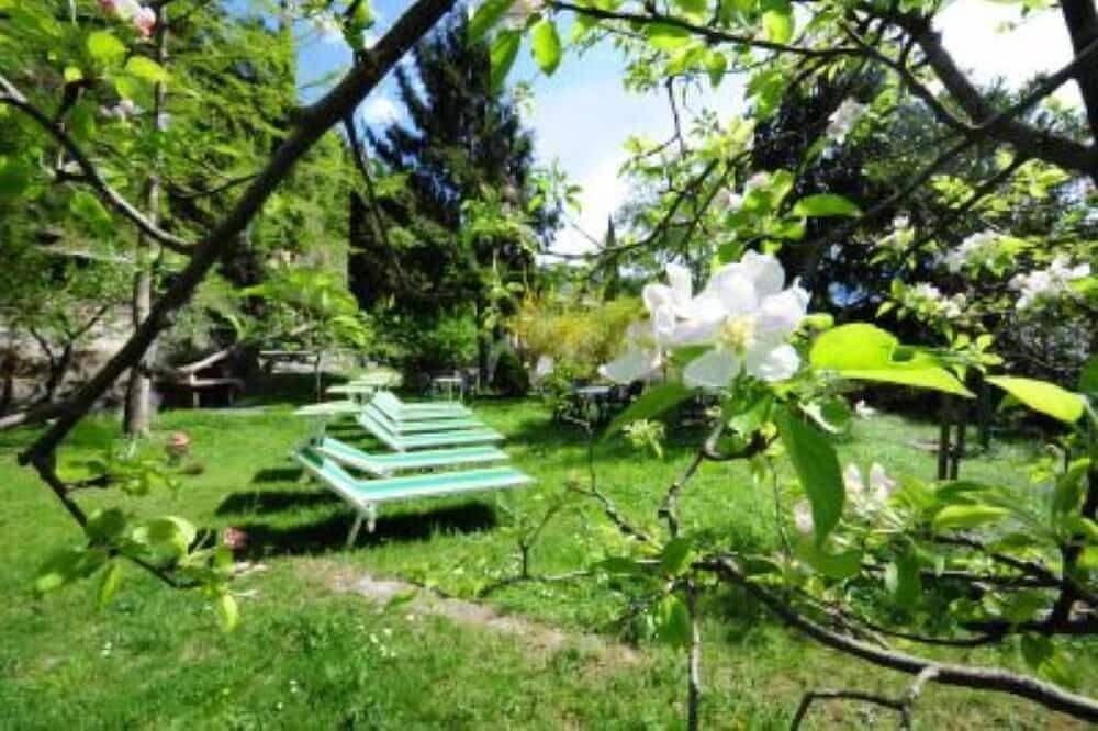 Appartement entier, Appartement - Limone sul garda in Limone sul Garda, Montagnes autour du lac de Garde