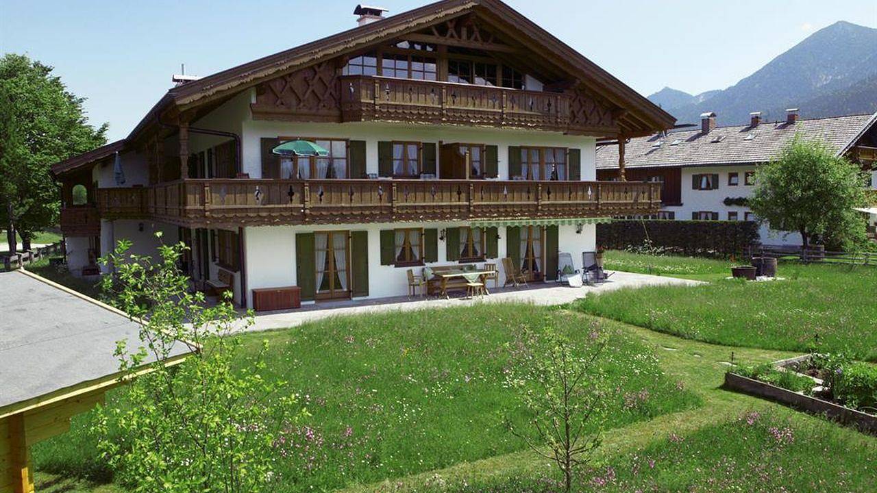 Ganze Ferienwohnung, Ferienwohnung für 2 Personen (35 m²) in Krün in Krün, Bayerische Alpen