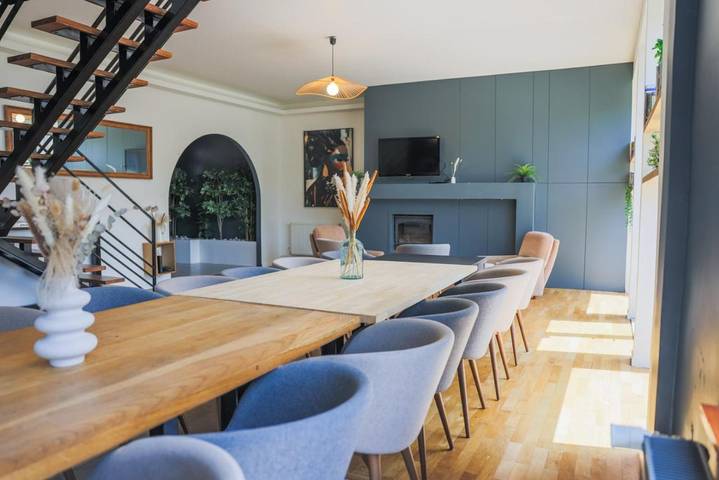 Gîte pour 18 personnes, avec jardin et vue, animaux acceptés dans Saint-Firmin (Saône-et-Loire)
