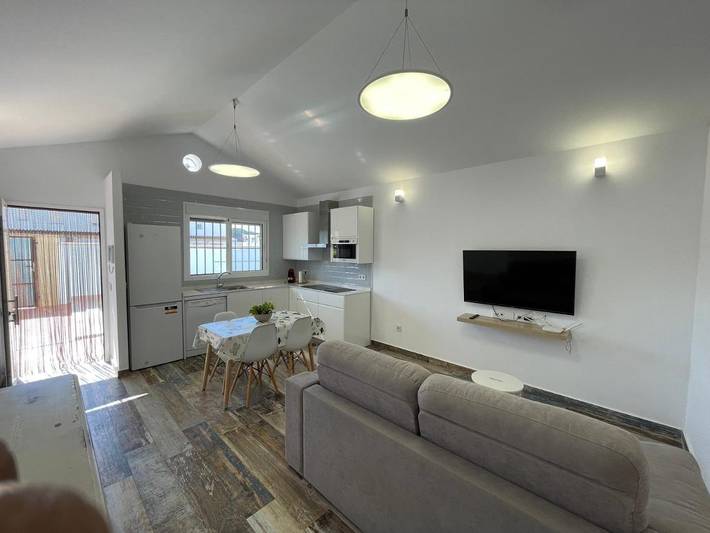 Casa de vacaciones para 3 personas, con piscina además de jacuzzi y jardín, Se admiten mascotas en Provincia de Cádiz - 2