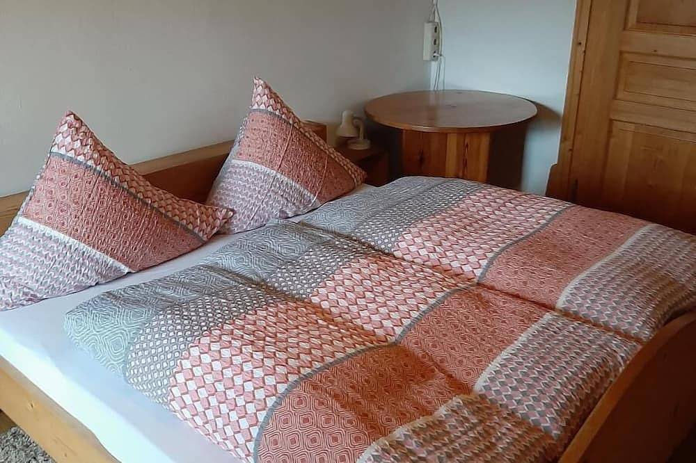 Ganze Wohnung, Gemütliche Ferienwohnung (100 m2) mit Balkon und Kinderspielecke, perfekt für Familien in Viechtach, Ostbayern