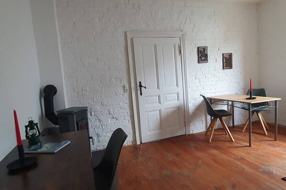 Geheel appartement, Living in a small village in the middle of nature many lakes forest and hiking trails in Friedland, Regio Oder-Spree