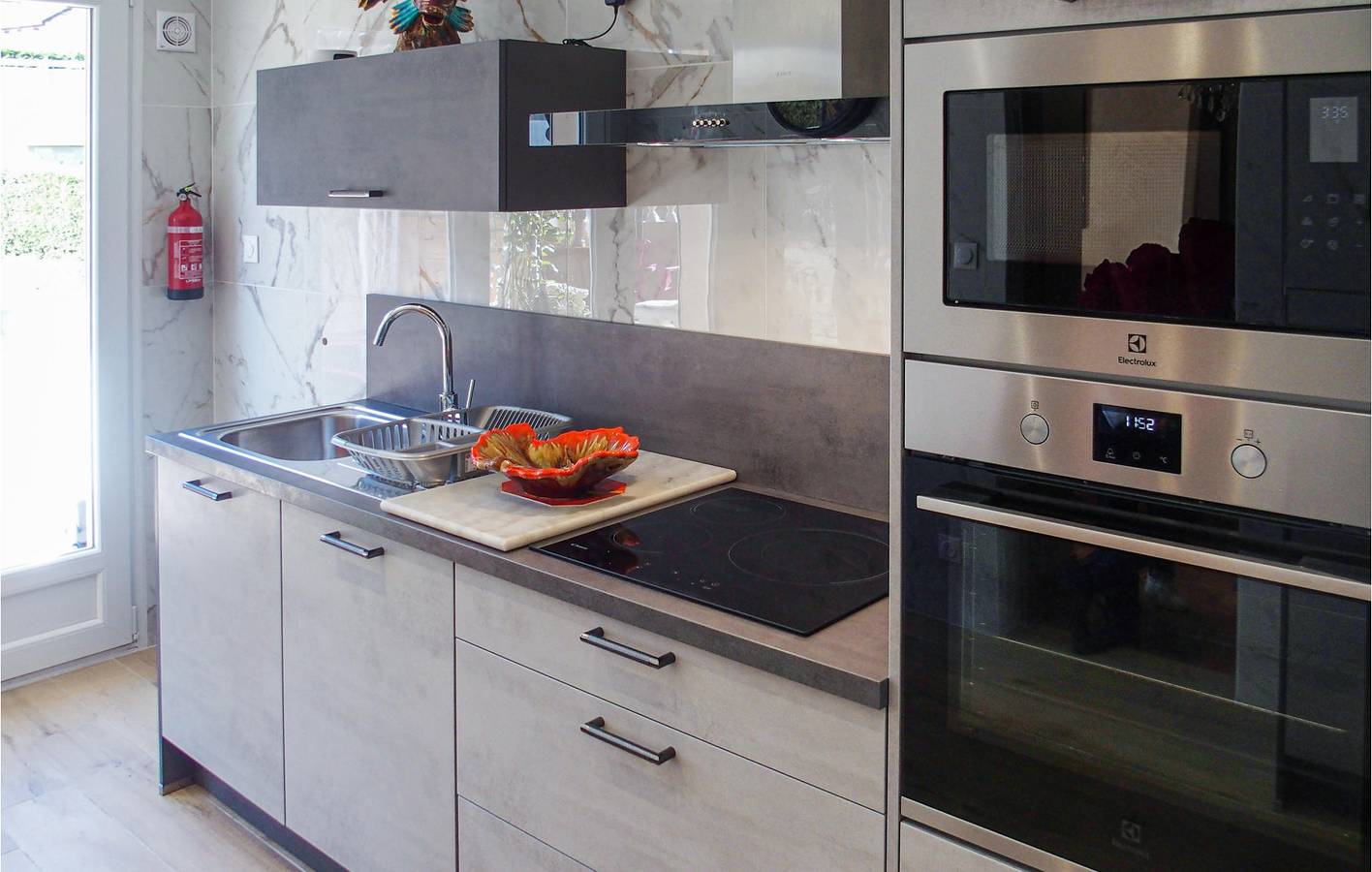 Appartement mit Bergblick, TV, Gefrierschrank, Garten und Internet in Pierre-Châtel, Vercors