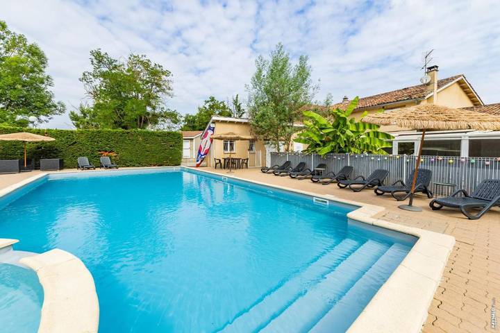 Location de vacances pour 6 personnes, avec jardin ainsi que sauna et piscine à Rivières - 3