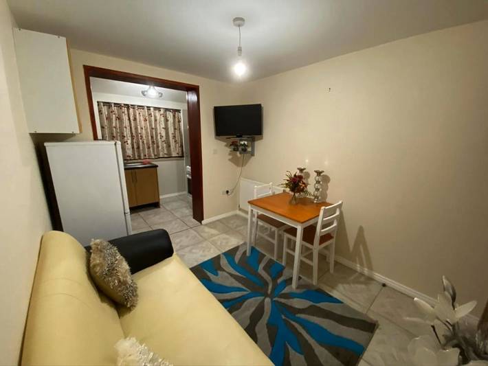 Bed and breakfast for 3 people, with Garden and View in Oxfordshire