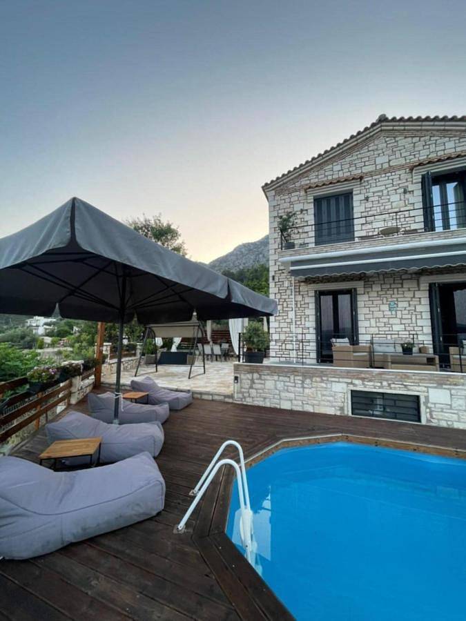 Camping für 8 Personen, mit Whirlpool und Garten sowie Pool, kinderfreundlich in Griechenland - 4