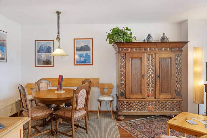 Entire apartment, Apartment 'Garmisch-Appartement' with Mountain View, Balcony and Wi-Fi in Garmisch-Partenkirchen, Bavarian Alps