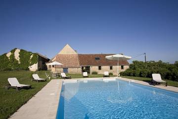 Gîte pour 6 personnes, avec jardin et terrasse à Daglan