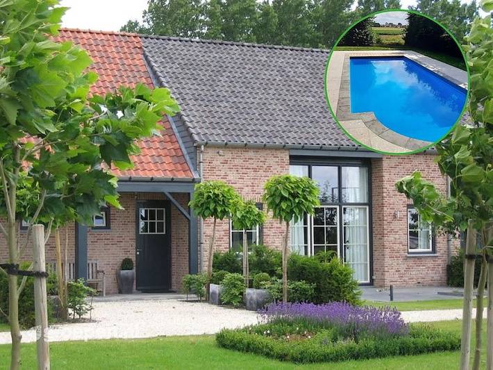 Ferienhaus für 16 Personen, mit Sauna und Terrasse sowie Garten und Pool - 1