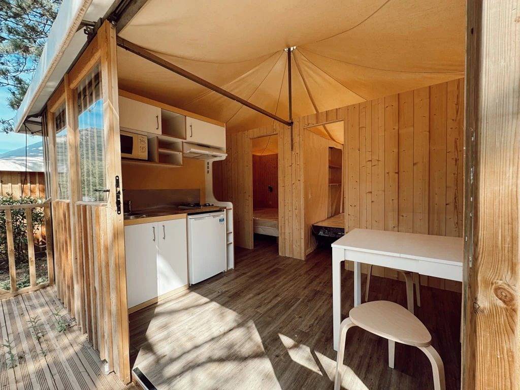 Camping 4 étoiles - Piscine in Arques (Aude), Regionaler Naturpark Corbières-Fenouillèdes