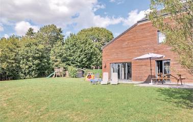 Location de vacances pour 10 personnes, avec terrasse et jardin dans Grandhan