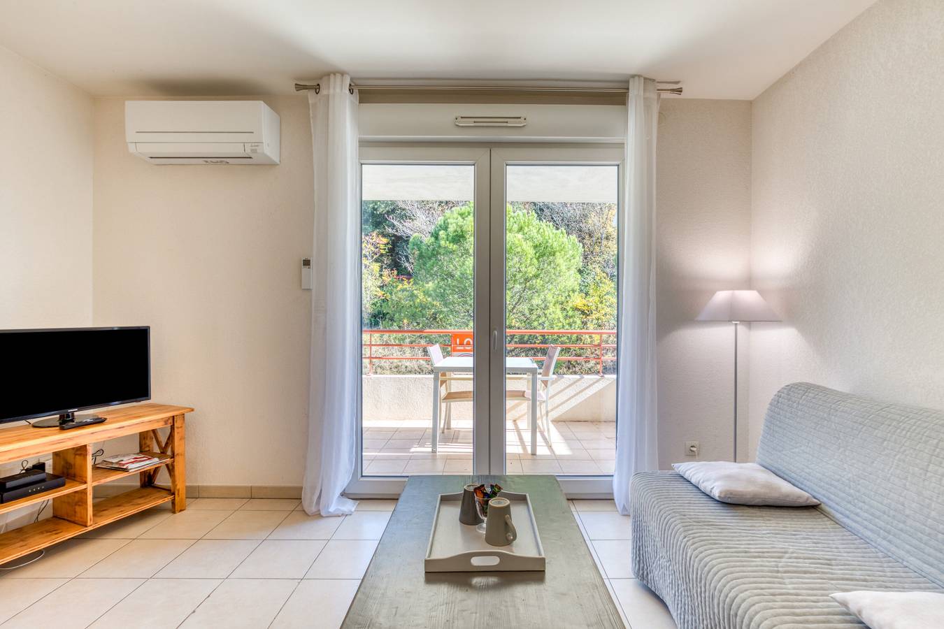 Apartamento entero, Apartamento 'T2 43m² Seguro, Climatizado, Wifi' con Wi-Fi in Lamalou-les-Bains, Region de Béziers